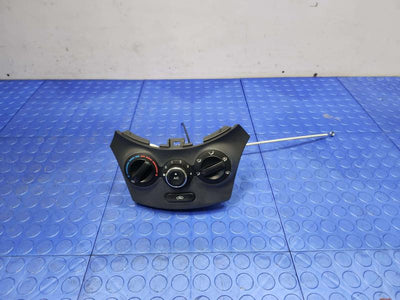 2013 Hyundai Accent Heater A/C Control