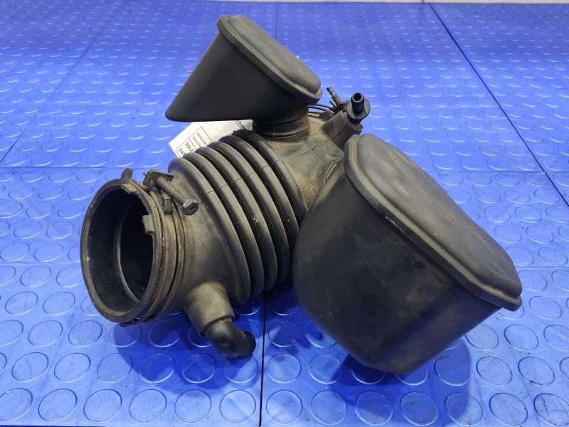 2011 Kia Sorento Air Intake Tube/Resonator