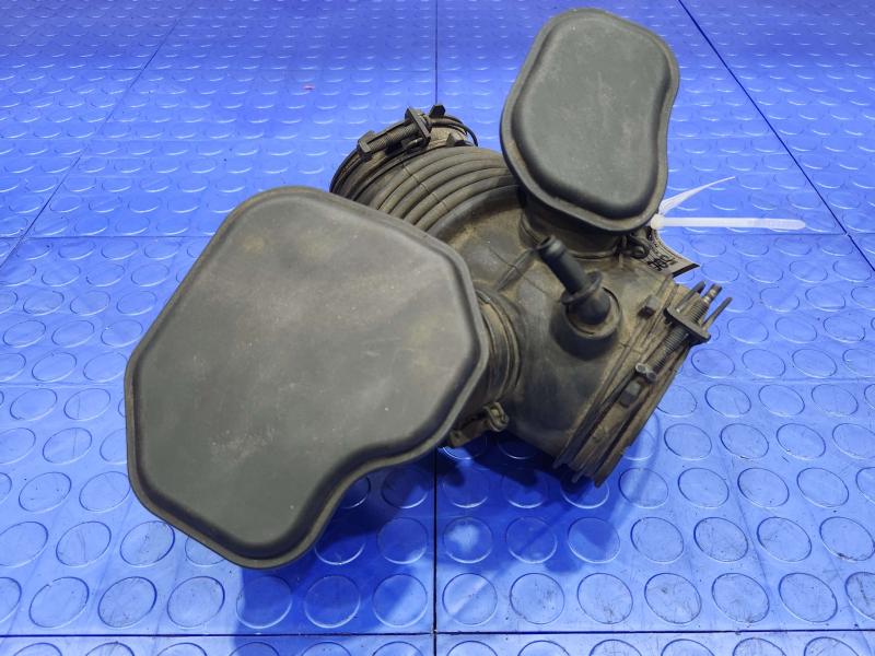 2011 Kia Sorento Air Intake Tube/Resonator