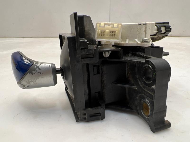 2010 - 2015 Toyota Prius Automatic Gear Shifter Assembly OEM 33550-47053