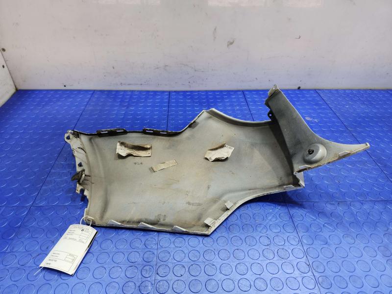 2020 Land Rover Discovery Sport Bumper Tip
