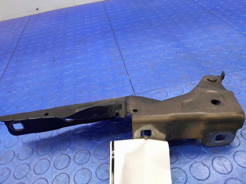 2018 Jeep Compass Hood Hinge