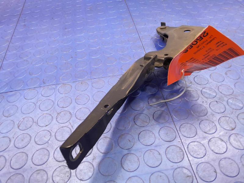 2018 Jeep Compass Hood Hinge