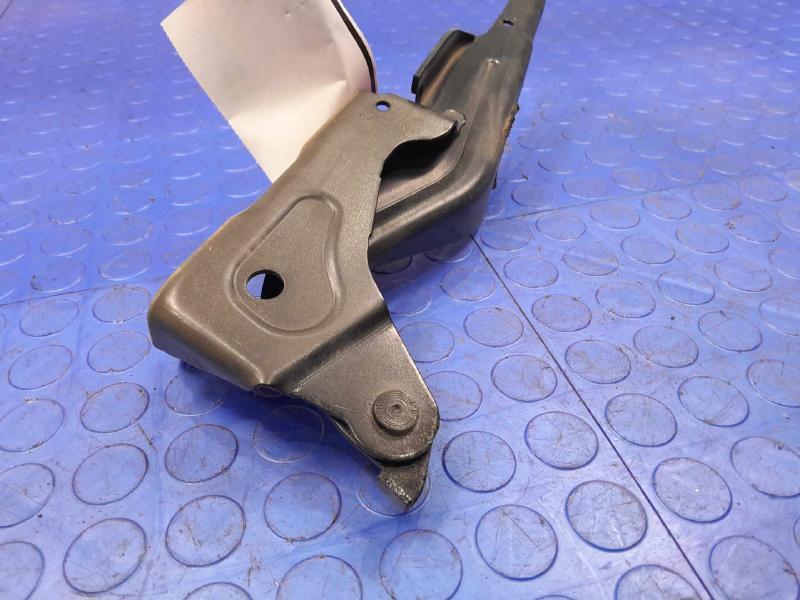 2018 Jeep Compass Hood Hinge