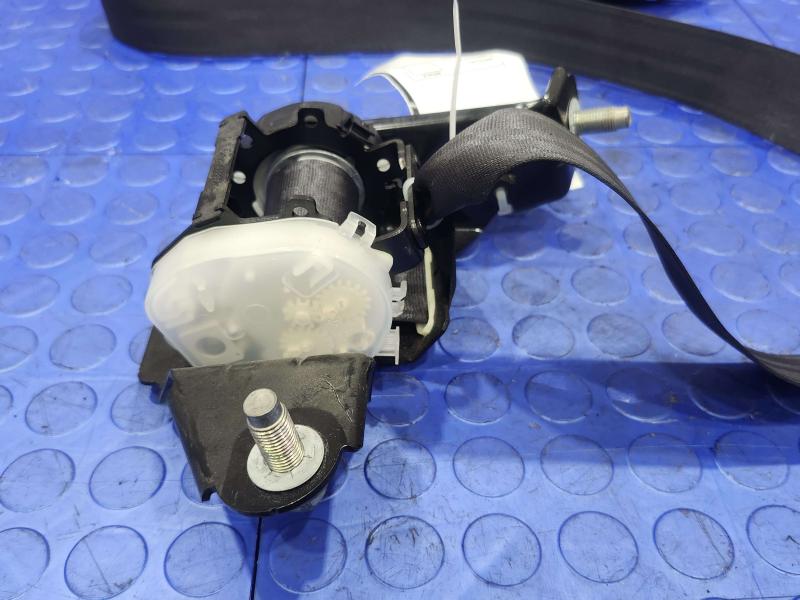 2011 Honda Pilot Rear Seat Belt