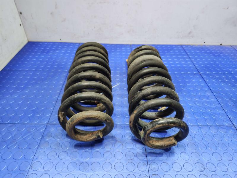 2012 Ford F-250 Super Duty Coil/Air Spring