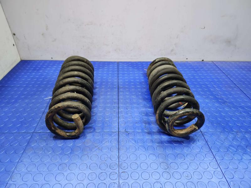 2012 Ford F-250 Super Duty Coil/Air Spring