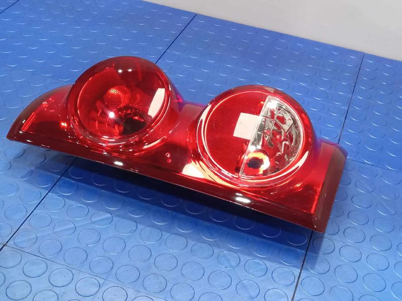 2002 Dodge Ram 1500 Tail Light Assembly