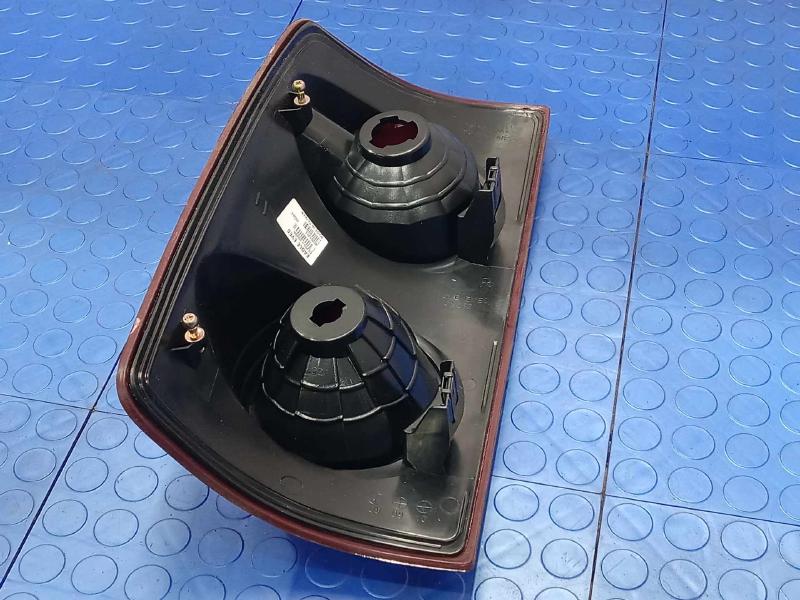 2002 Dodge Ram 1500 Tail Light Assembly