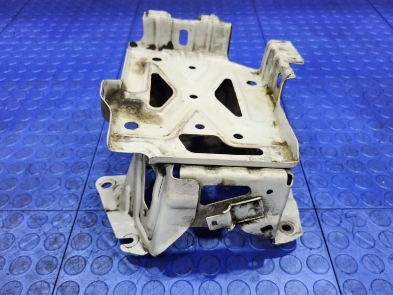 2011 Honda Pilot Battery Tray