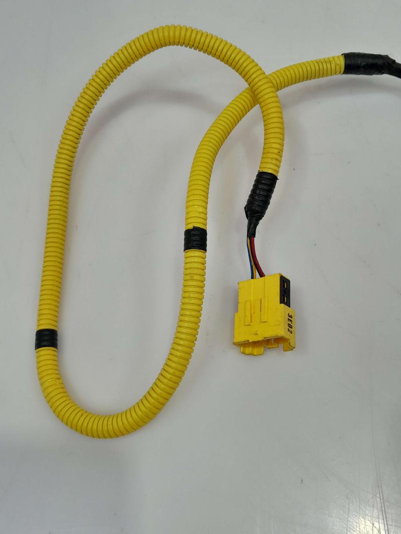 2014 Kia Sedona Front Seat Belt