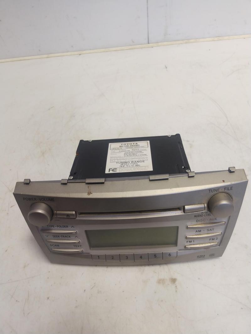 2010 2011 Toyota Camry Radio AM FM Single CD ID 11846 Fujitsu Ten OEM 8612006480