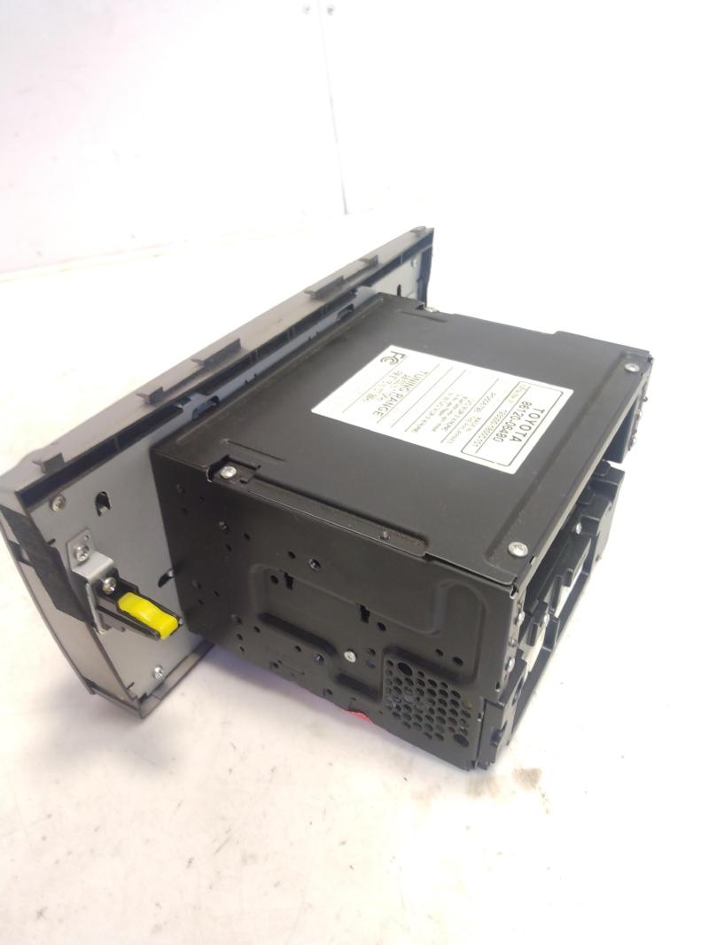 2010 2011 Toyota Camry Radio AM FM Single CD ID 11846 Fujitsu Ten OEM 8612006480