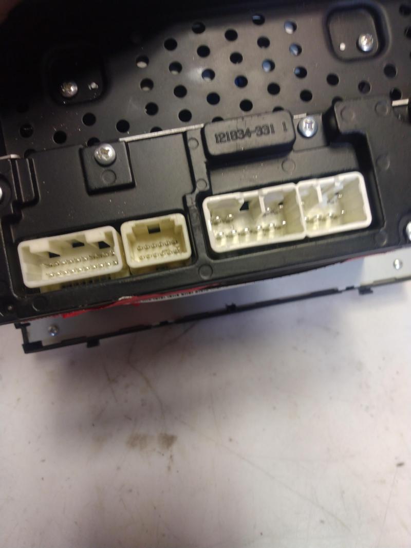 2010 2011 Toyota Camry Radio AM FM Single CD ID 11846 Fujitsu Ten OEM 8612006480