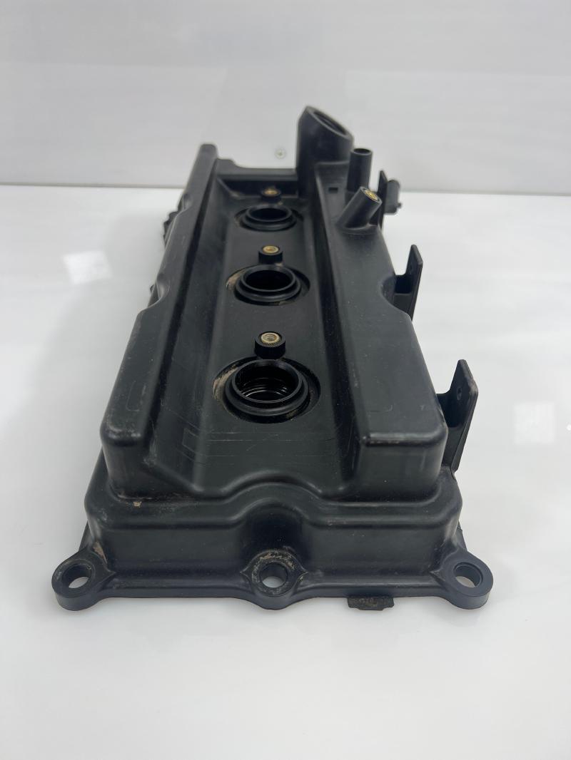 2006 Nissan Pathfinder Valve Cover