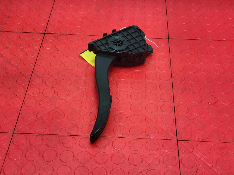 2013-2019 Ford Fusion Accelerator Pedal Assembly OEM DG9C-9F836-AB