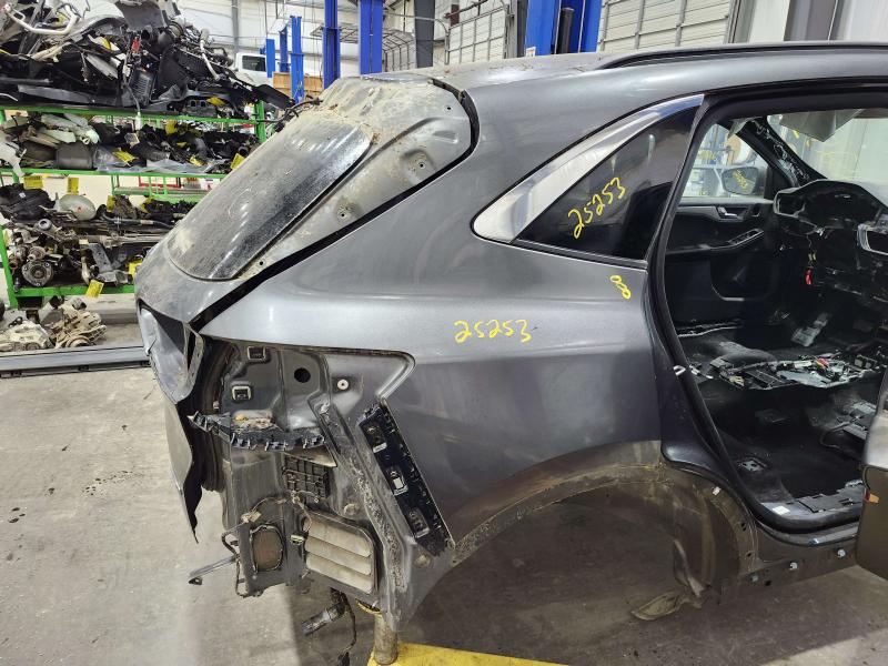 2020 Ford Escape Quarter Panel