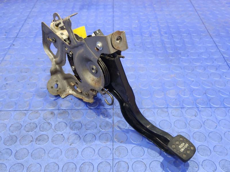 2016-2022 Toyota Prius 1.8L Parking Brake Control Pedal Lever Assembly OEM 46250-33010