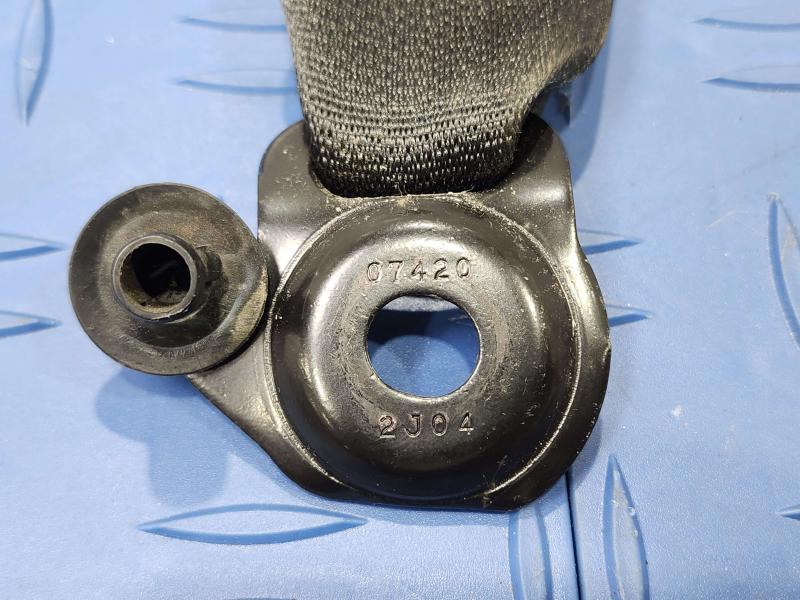 2013 Toyota Yaris Rear Seat Belt