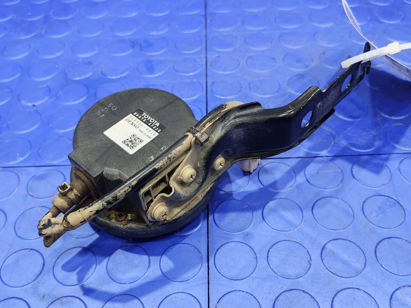 2013 Toyota Prius Horn