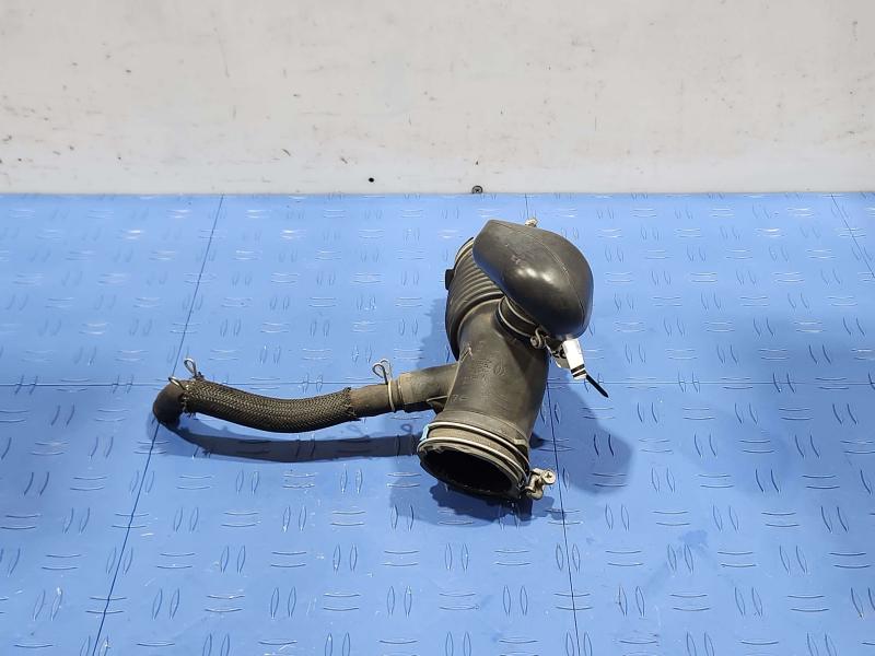 2017 Toyota Corolla Air Intake Tube/Resonator