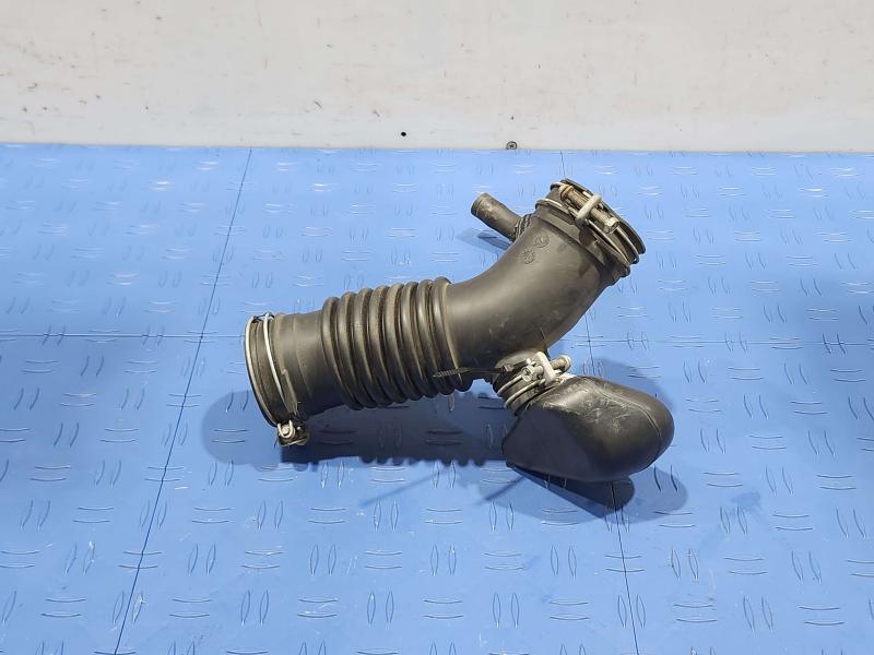 2017 Toyota Corolla Air Intake Tube/Resonator