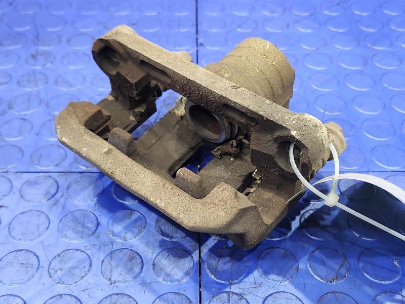 2014 Nissan Frontier Caliper