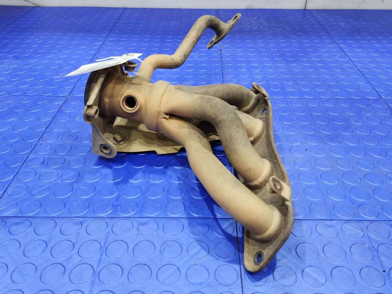 2013 Toyota Prius Exhaust Manifold