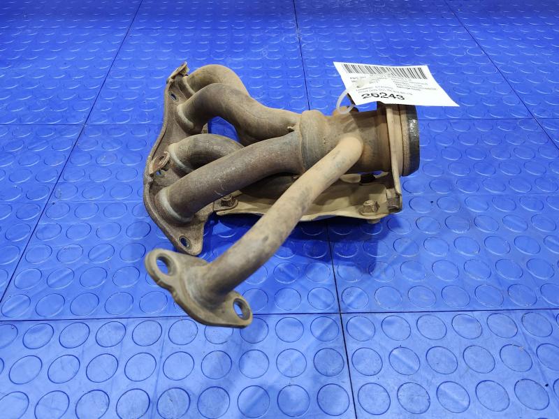 2013 Toyota Prius Exhaust Manifold