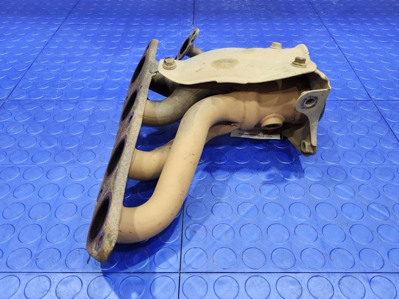 2013 Toyota Prius Exhaust Manifold