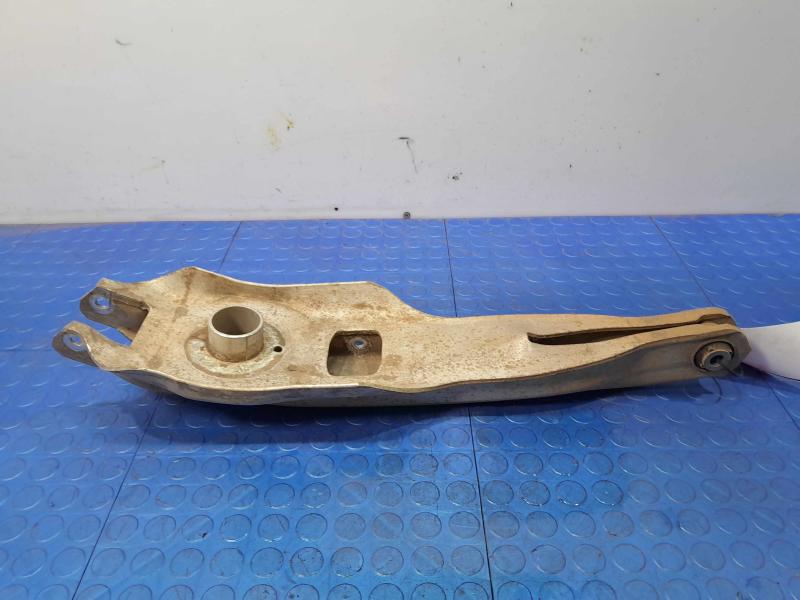 2015 Chrysler 200 Lower Control Arm Rr