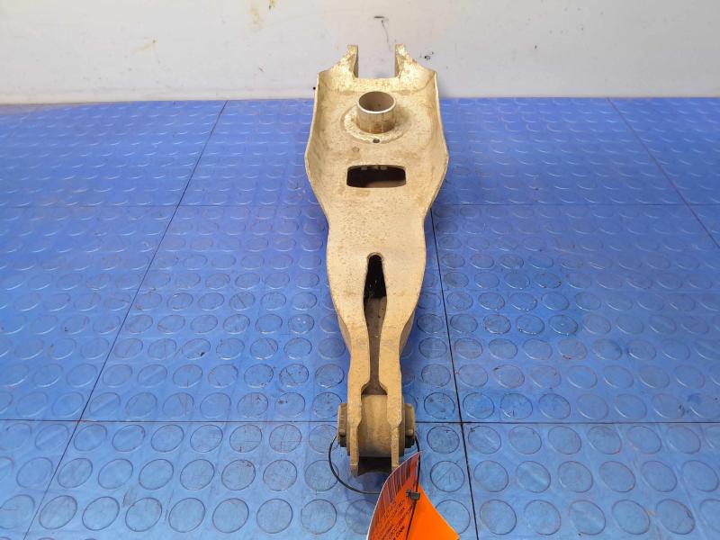 2015 Chrysler 200 Lower Control Arm Rr