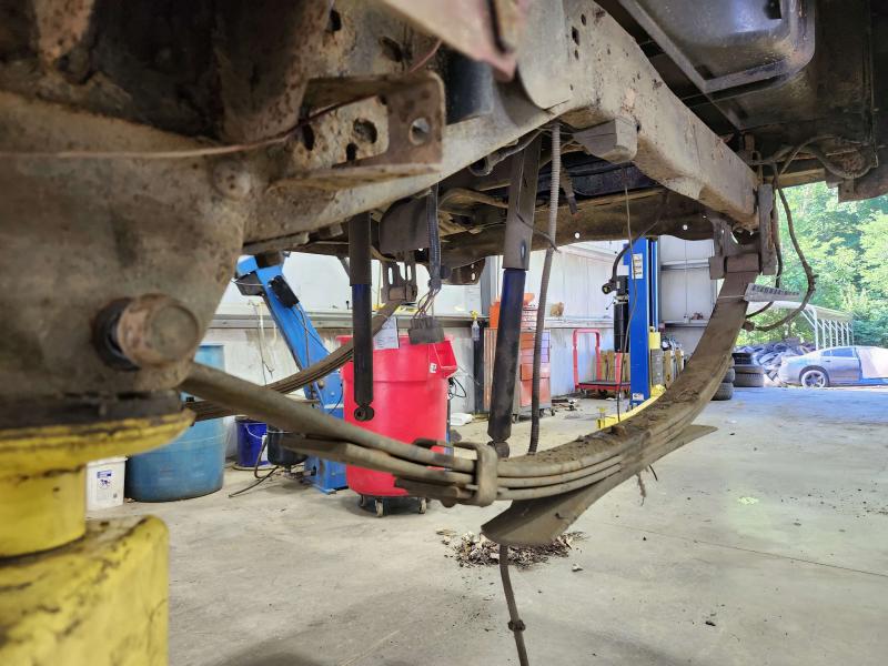 2004 Ford Explorer Leaf Spring Rear