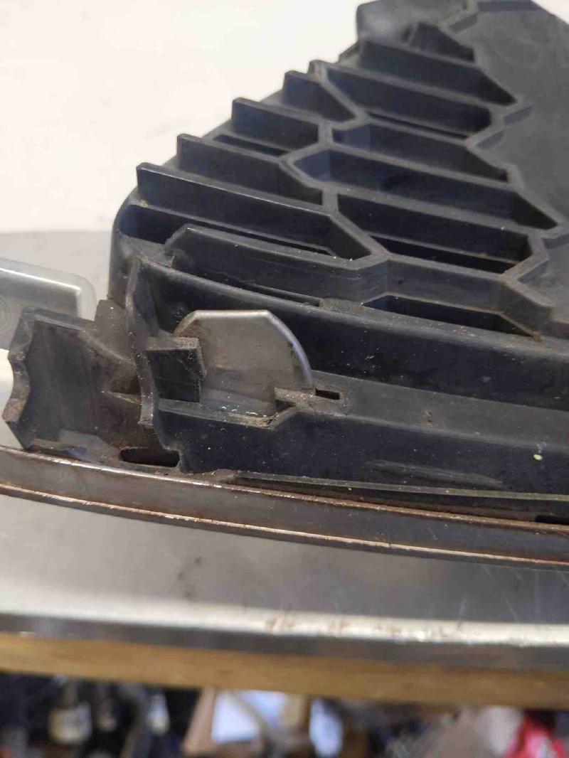 2011 MINI Cooper Grille