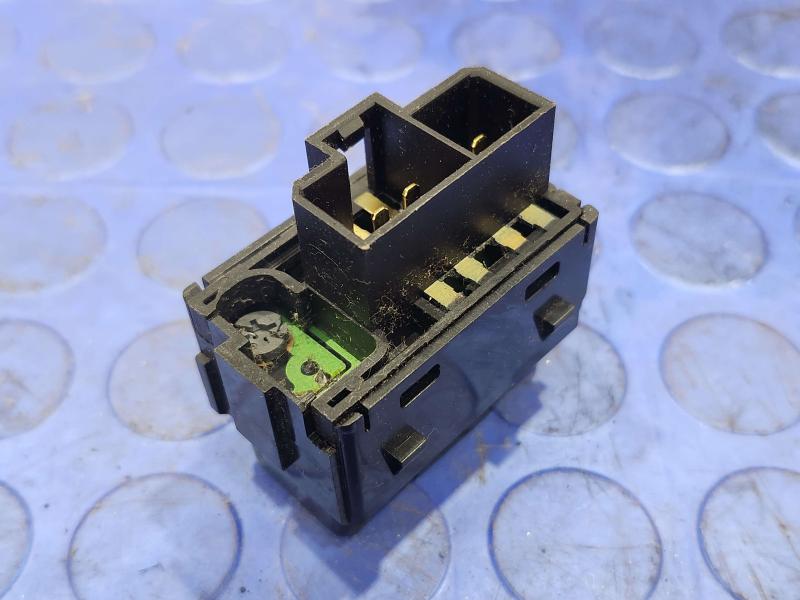 2003 Subaru Legacy Door Switch Front