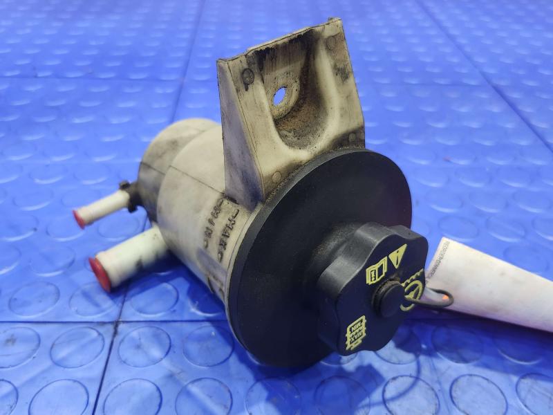 2006 Ford Mustang Power Steering Reservoir