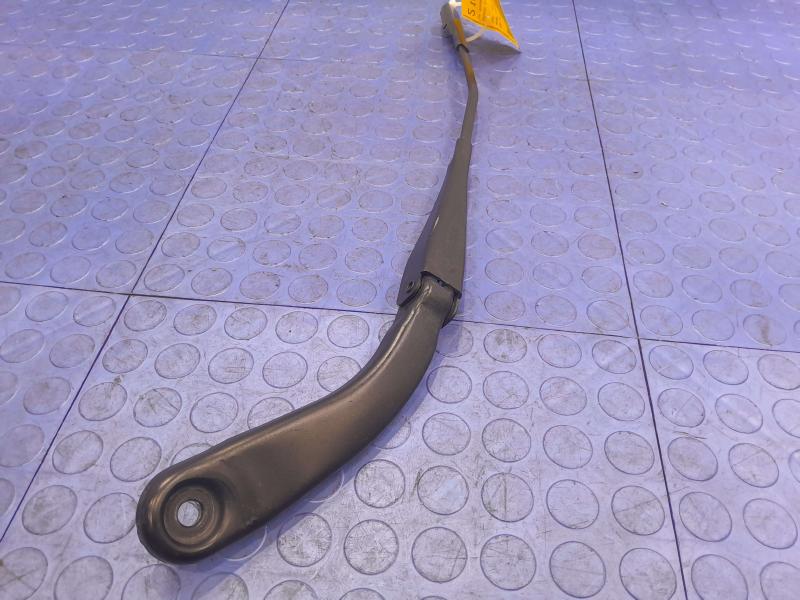 2015 BMW 328i Wiper Arm