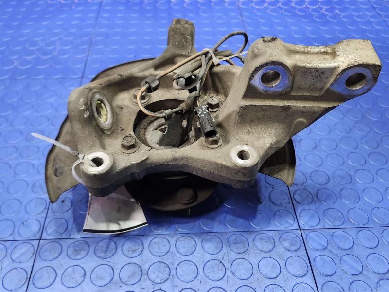 2011 Toyota Prius Spindle Knuckle Front