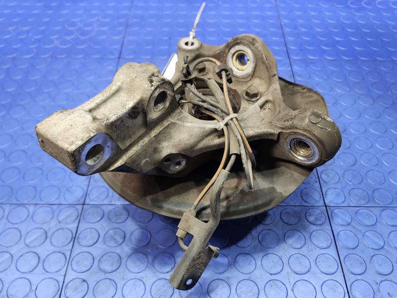 2011 Toyota Prius Spindle Knuckle Front