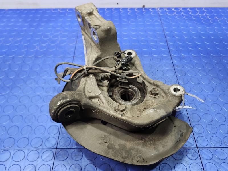 2011 Toyota Prius Spindle Knuckle Front