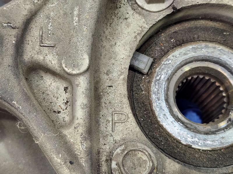 2011 Toyota Prius Spindle Knuckle Front