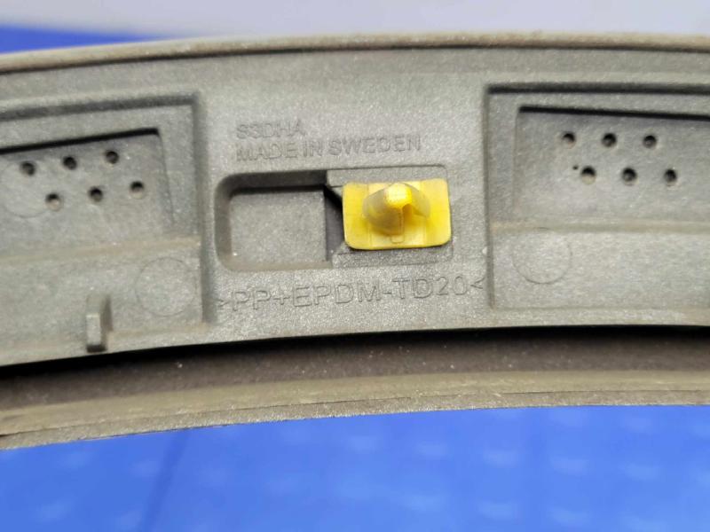 2016 Volvo XC90 Wheel Opening Moulding