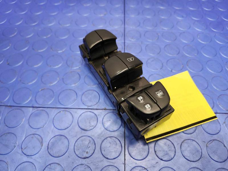 2016 Nissan Rogue Door Switch Front