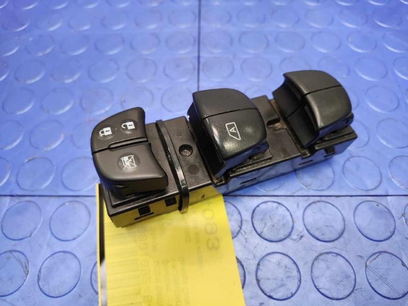 2016 Nissan Rogue Door Switch Front