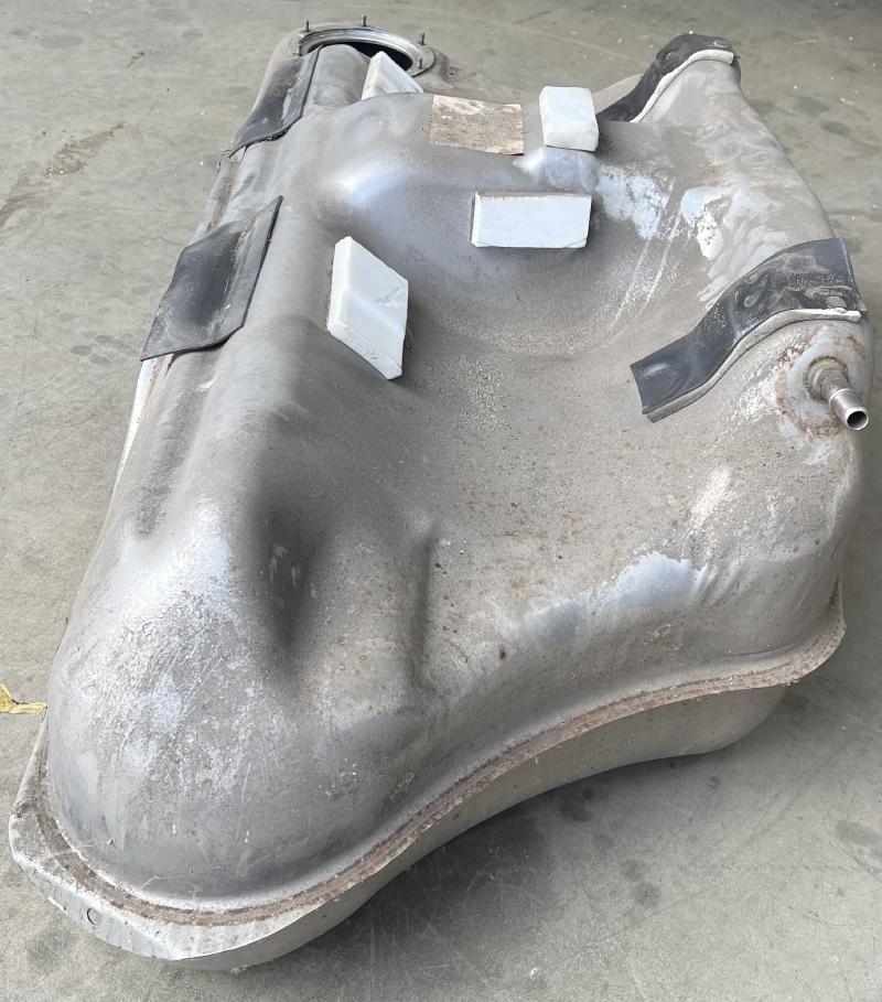 2007 2008 Jaguar XKR Fuel Tank Gas Tank Assembly OEM C2P8273