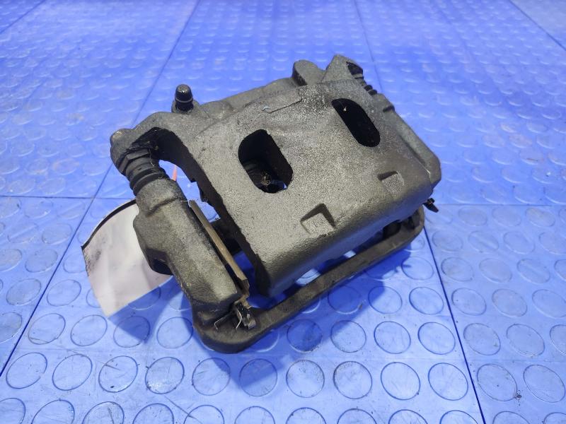 2013 Nissan Pathfinder Caliper