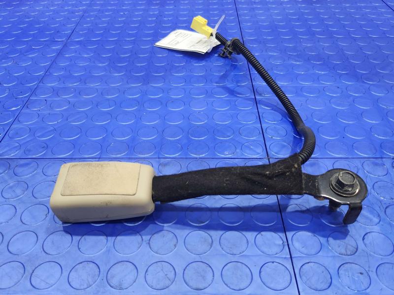 2011 Kia Sorento Front Seat Belt