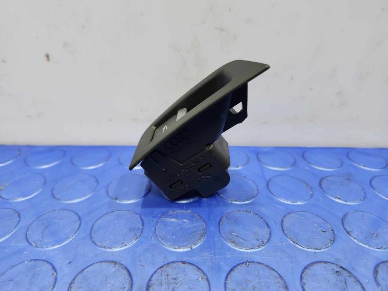 2018 Audi Q7 Door Switch Front