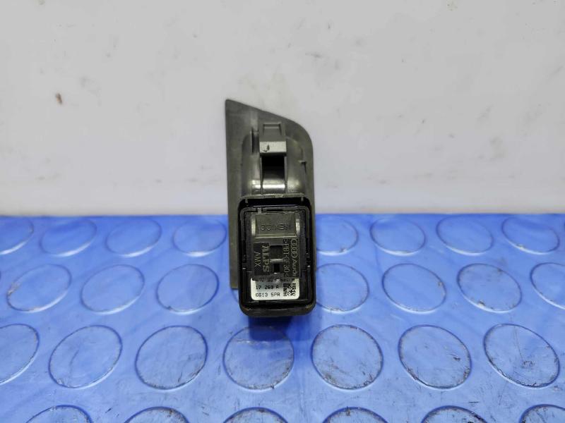 2018 Audi Q7 Door Switch Front