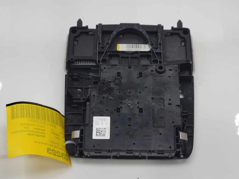 2012 BMW 328i Front Console